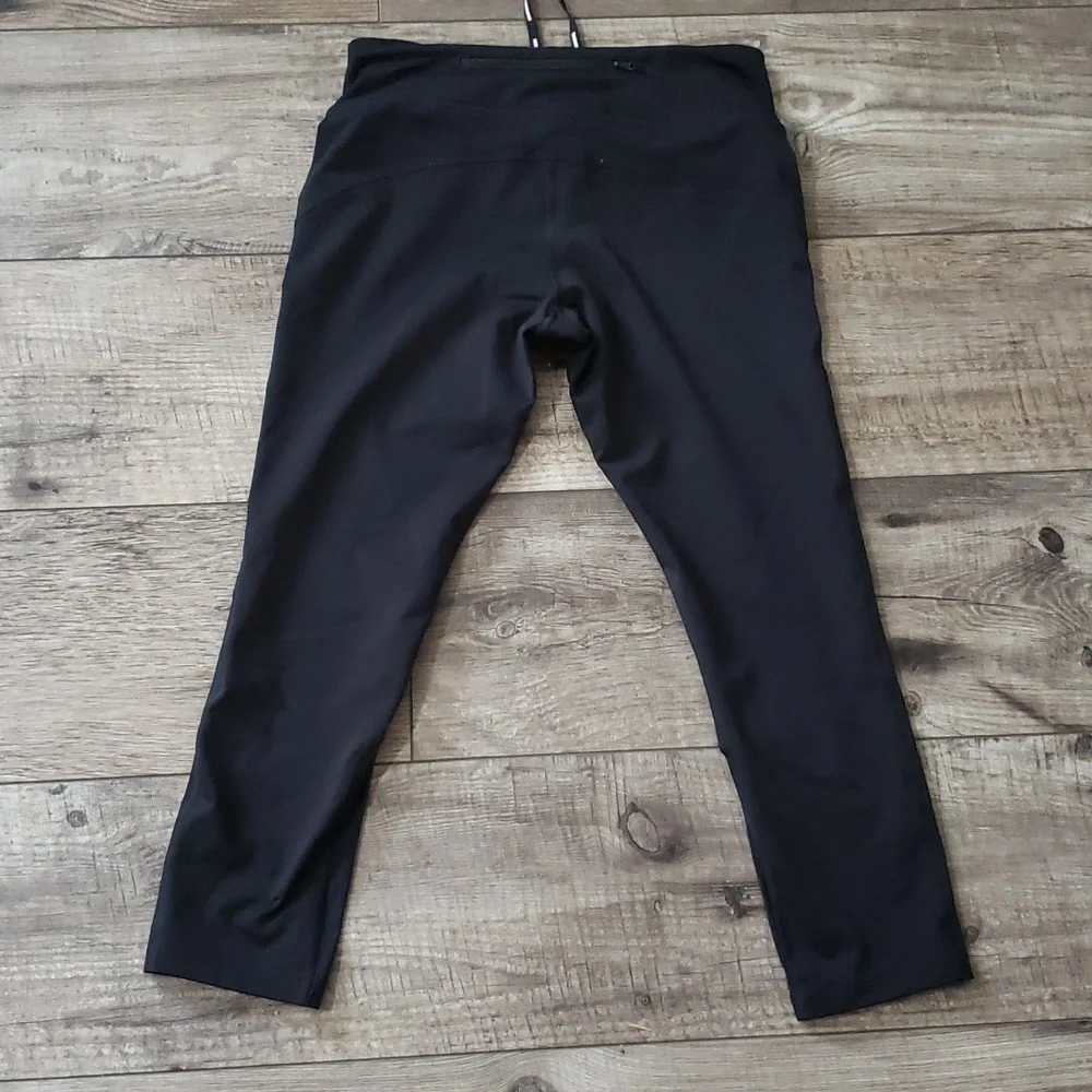 Nike Dri-fit capris leggings